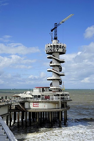 Bungee jumping at the Pier of Scheveningen, Den Haag, The Hague, Dutch North Sea coast, Holland, Netherlands, Benelux, Europe