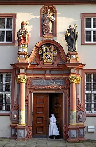 Renaissance portal with the figures of St. Boniface, Jesus Christ and St. Benedict of Nursia, convent building of the former Benedictine monastery at Fulda Cathedral, Cathedral of St. Salvator, Fulda, Hesse, Germany, Europe