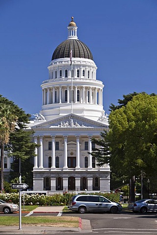 California State Capitol, seat of the legislature and the governor of California, Sacramento, California, USA, North America