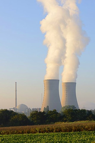 E.ON Grafenrheinfeld Nuclear Power Plant, cooling towers, Schweinfurt, Bavaria, Germany, Europe