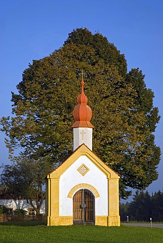 A small chapel near Hitzenberg, Upper Bavaria, Germany, Europe