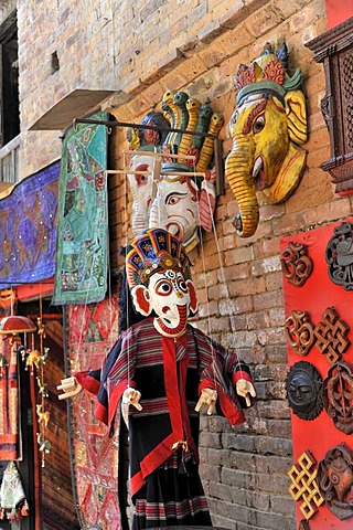 Souvenirs, street vendor, Bhaktapur, Kathmandu, Kathmandu Valley, Nepal, Asia