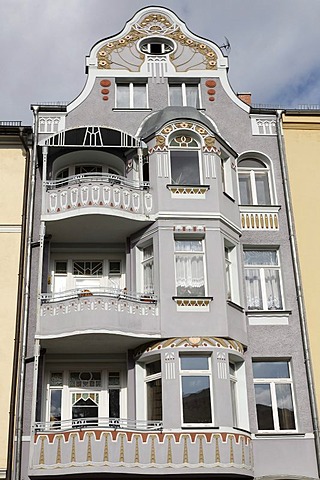 Art Nouveau-style residential building, Am Graben street, Weimar, Thuringia, Germany, Europe