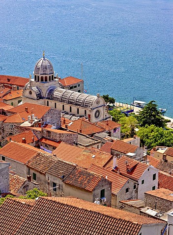 View of Sibenik with the Cathedral of St. James, Katedrala svetog Jakova, central Dalmatia, Dalmatia, Adriatic coast, Croatia, Europe, PublicGround