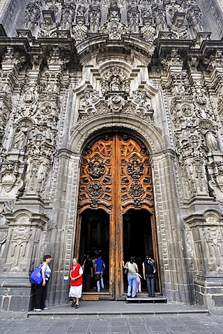 Portal of the Metropolitan Tabernacle next to the Metropolitan Cathedral of the Assumption of Mary of Mexico City, UNESCO World Heritage Site, Mexico, Latin America, North America