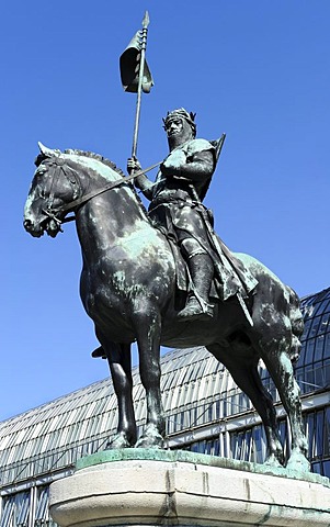 Equestrian statue of Otto of Wittelsbach, Duke of Bavaria, Bayerische Staatskanzlei, Bavarian State Chancellery, Hofgarten garden, Munich, Bavaria, Germany, Europe