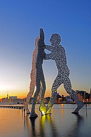 Molecule Men, 30 metre high work of art made of aluminum, sculptor Jonathan Borofsky, standing in the Spree River at sunset, Berlin, Germany, Europe, PublicGround