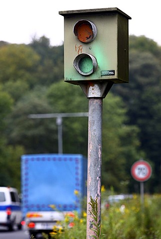 Sabotage, speed camera damaged by a paint attack, on the federal road B227, Wuppertaler Strasse, in a 70 kilometers per hour speed-limit zone, Essen, North Rhine-Westphalia, Germany, Europe