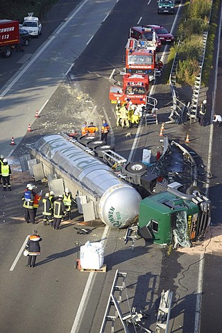 Toppled dangerous goods vehicle, A3 motorway near Dierdorf, Rhineland-Palatinate, Germany, Europe