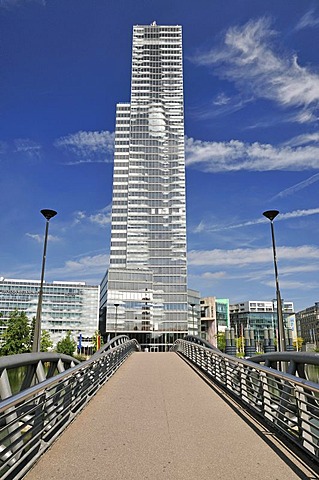 KoelnTurm, Cologne Tower, a high-rise office building, MediaPark, Cologne, North Rhine-Westphalia, Germany, Europe