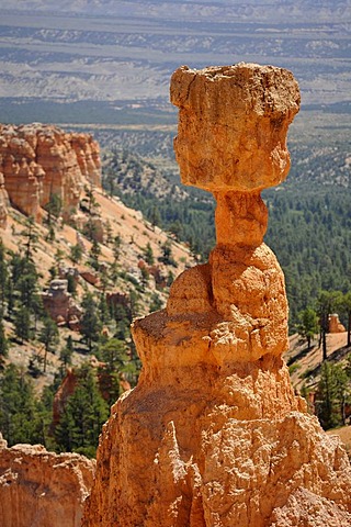 Rock formations and hoodoos, Thor's Hammer, Sunset Point, Bryce Canyon National Park, Utah, United States of America, USA