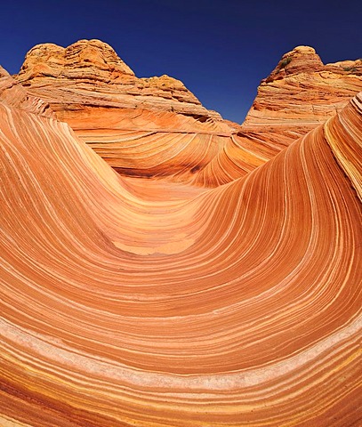 The Wave, banded eroded Navajo sandstone rocks with Liesegang Bands, Liesegangen Rings, or Liesegang Rings, North Coyote Buttes, Paria Canyon, Vermillion Cliffs National Monument, Arizona, Utah, USA