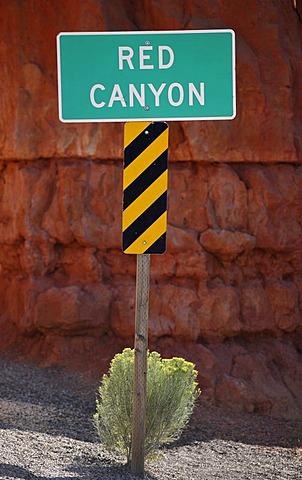 Road sign, Red Canyon, Utah, USA