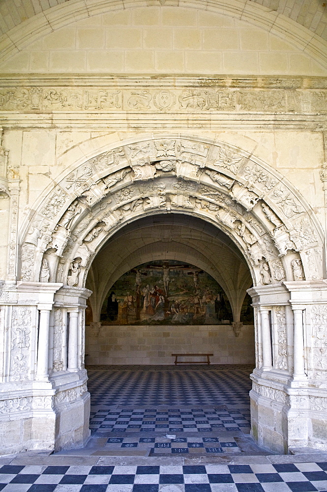 View in side compartment from the medieval cloister, Abbaye de Fontevraud abbey, Aquitaine Romanesque, built from 1105 to 1160, Fontevraud-lÃ­Abbaye, Loire Valley near Saumur, Maine-et-Loire, France, Europe