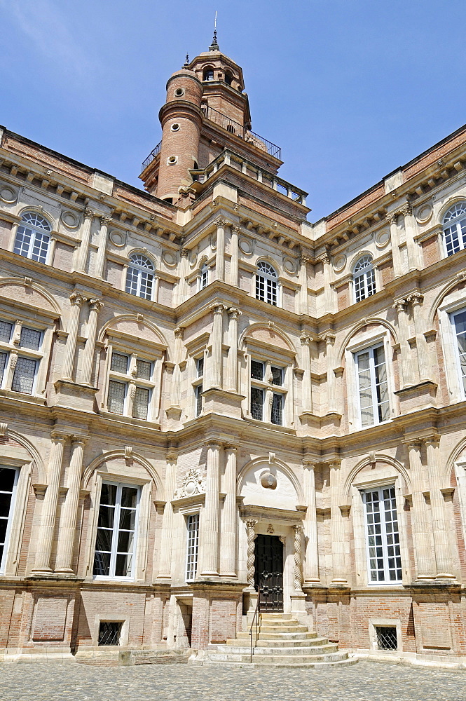 Hotel d'Assezat mansion, home of the Academie des Jeux floraux, Foundation Bemberg, art collection, Toulouse, Departement Haute-Garonne, Midi-Pyrenees, France, Europe