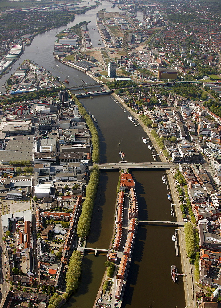 Aerial view, Weserburg museum for modern art, Kleine Weser river, Bremen, Germany, Europe