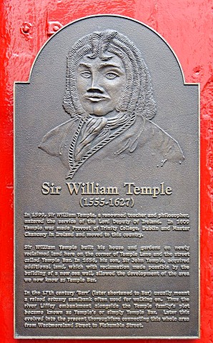 William Temple, 1555 - 1627, Irish ramist and provost, memorial plaque at the Temple Bar, Crown Alley, Dublin, Republic of Ireland, Europe, PublicGround