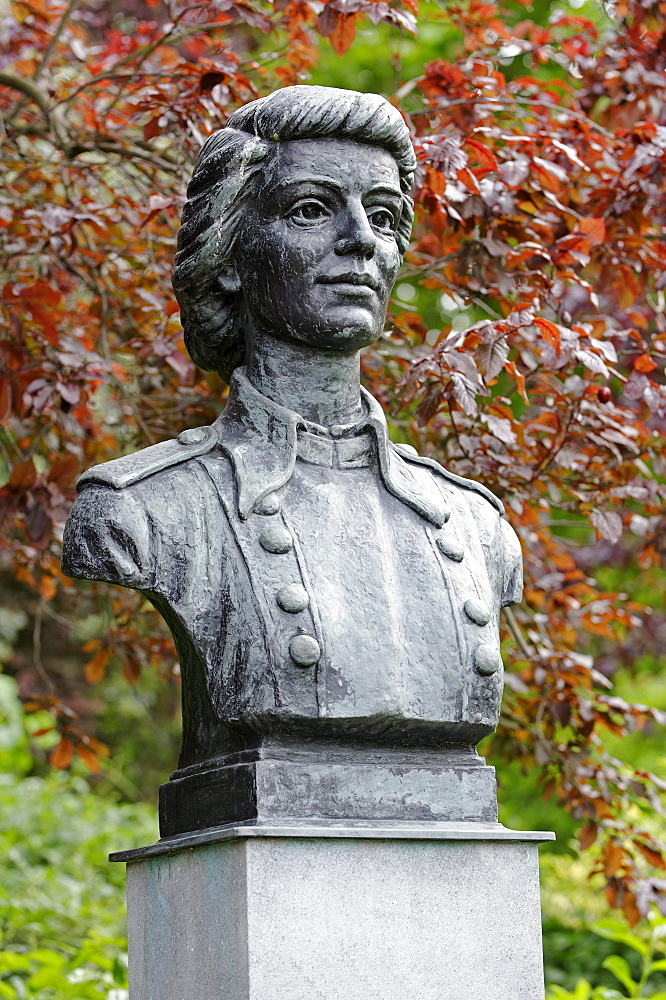 Constance Georgine Markiewicz, Countess Markiewicz, 1868 - 1927, Irish suffragette, politican, memorial, St. Stephan's Green, Dublin, Republic of Ireland, Europe, PublicGround