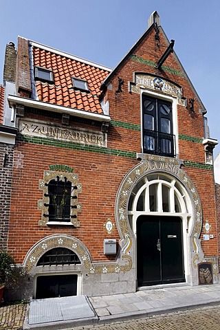 Azijnfabriek, former vinegar factory in the Art Nouveau style, Pijpstraat, Middelburg, Walcheren, Zeeland, Netherlands, Europe