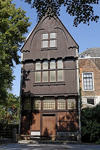 Oldest wooden gable in Middelburg, Walcheren, Zeeland, Netherlands, Europe