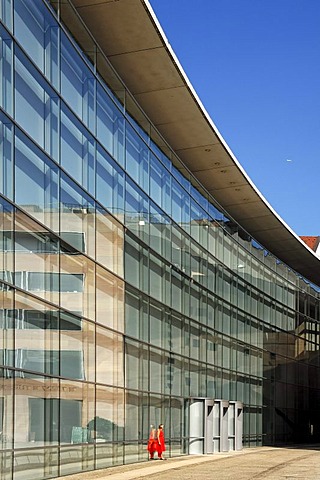 Large glass facade of Neues Museum, Luitpoldstrasse 5, Nuremberg, Middle Franconia, Germany, Europe