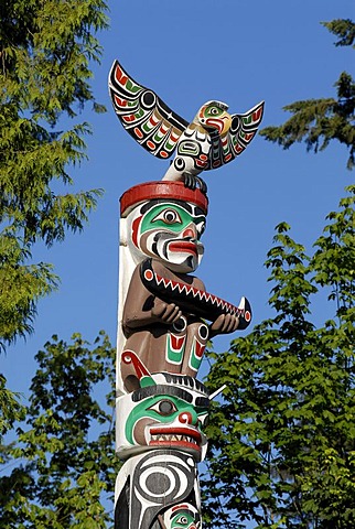 Totem, totem pole, Stanley Park, Vancouver, British Columbia, Canada, North America