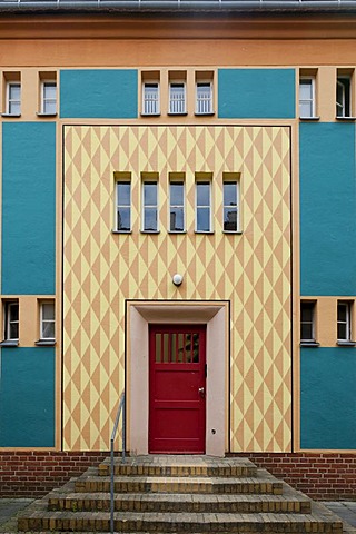 Gartenstadt Falkenberg housing estate, also known as Tuschkastensiedlung, built between 1913 and 1934 by architect Bruno Taut, Siedlungen der Berliner Moderne housing estates, Unesco World Heritage site, district of Treptow-Koepenick, locality of Bohnsdor