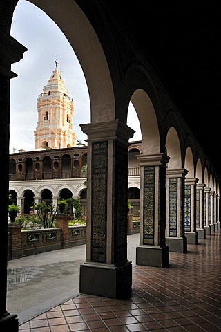 Cloister of the Dominican convent of Nuestra Senora del Rosario, Lima, UNESCO World Heritage Site, Peru, South America