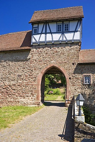 Castle gatehouse, Hirschhorn, Neckartal-Odenwald Nature Reserve, Hesse, Germany, Europe