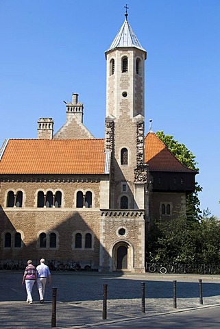 View of the tower of the restored Burg Dankwarderode castle in Braunschweig, Lower Saxony, Germany, Europe