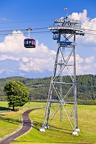 Rittner cable cars on Ritten mountain in front of the Rosengarten Group, Alto Adige, Italy, Europe