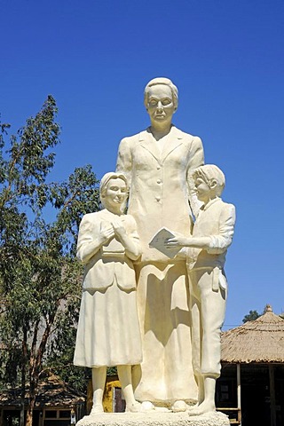 Monument, Gabriela Mistral, writer, Nobel laureate, school children, statue, Monte Grande, village, home, Vicuna, Valle d'Elqui, Elqui Valley, La Serena, Norte Chico, northern Chile, Chile, South America