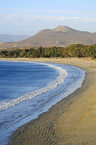 Empty wide beach, coast, sea, Pichidangui, Los Vilos, small seaside resort, Norte Chico, northern Chile, Chile, South America