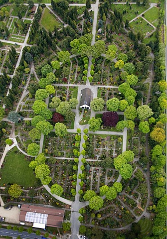 Aerial view, cemetery, Metallstrasse, Velbert, Ruhrgebiet region, North Rhine-Westphalia, Germany, Europe