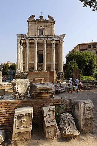 Antonius and Faustina Temple, Roman Forum, Rome, Italy, Europe