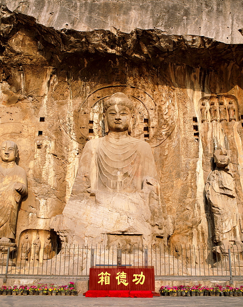 Longmen Buddhist Caves, Ancestor Worshipping Temple dating from the Tang Dynasty, UNESCO World Heritage Site, Luoyang, Henan Province, China, Asia