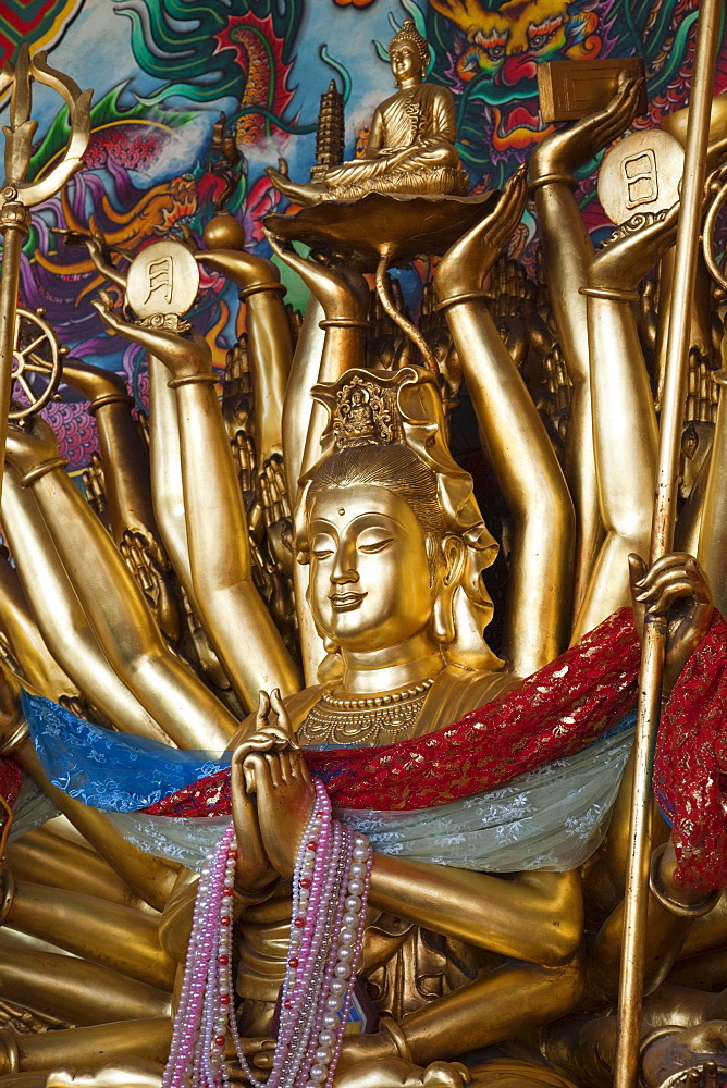 Chinese statue, Wat Phanan Choeng, Ayutthaya, Thailand, Southeast Asia, Asia