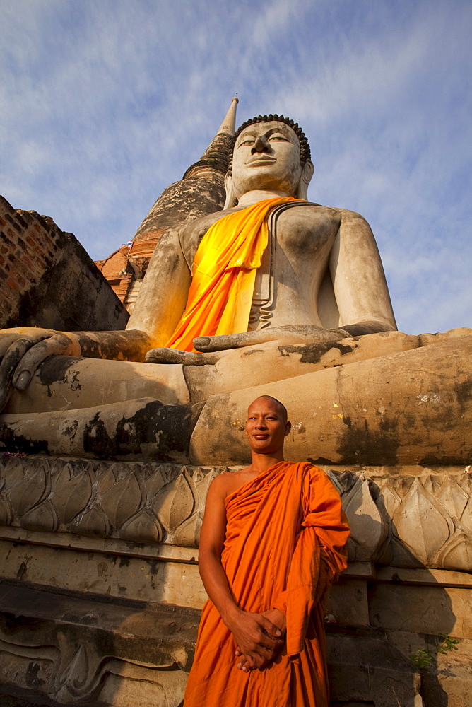 Buddha statue at Wat Yai Chai Mongkhon, Ayutthaya Historical Park, UNESCO World Heritage Site, Ayutthaya, Thailand, Southeast Asia, Asia