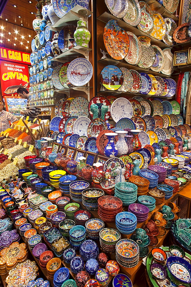 Ceramic crockery display, Grand Bazaar, Sultanahmet, Istanbul, Turkey, Europe