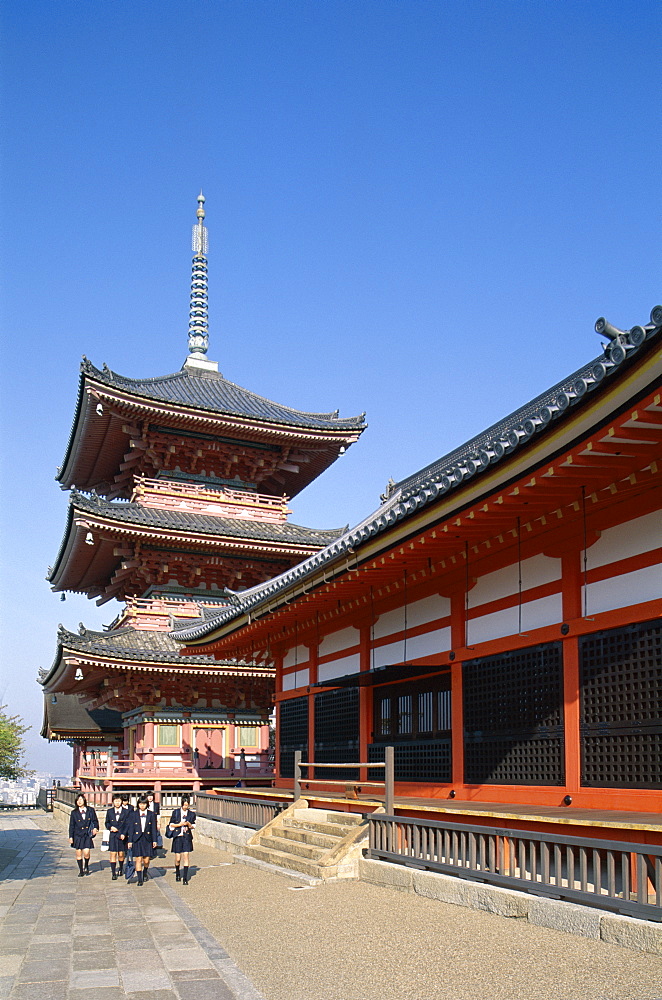 Pagoda, Kiyomizu Temple (Kiyomizu-dera), Kyoto, UNESCO World Heritage Site, Honshu, Japan, Asia