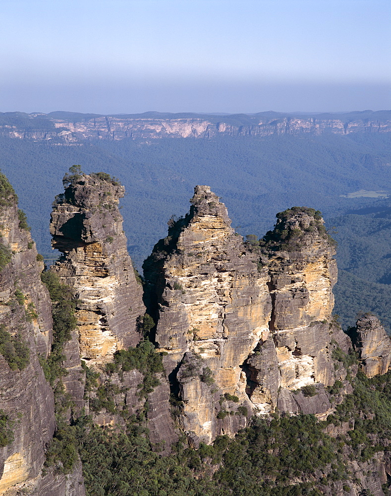 Three Sisters. Blue Mountains National Park, UNESCO World Heritage Site, Katoomba, New South Wales, Australia, Pacific