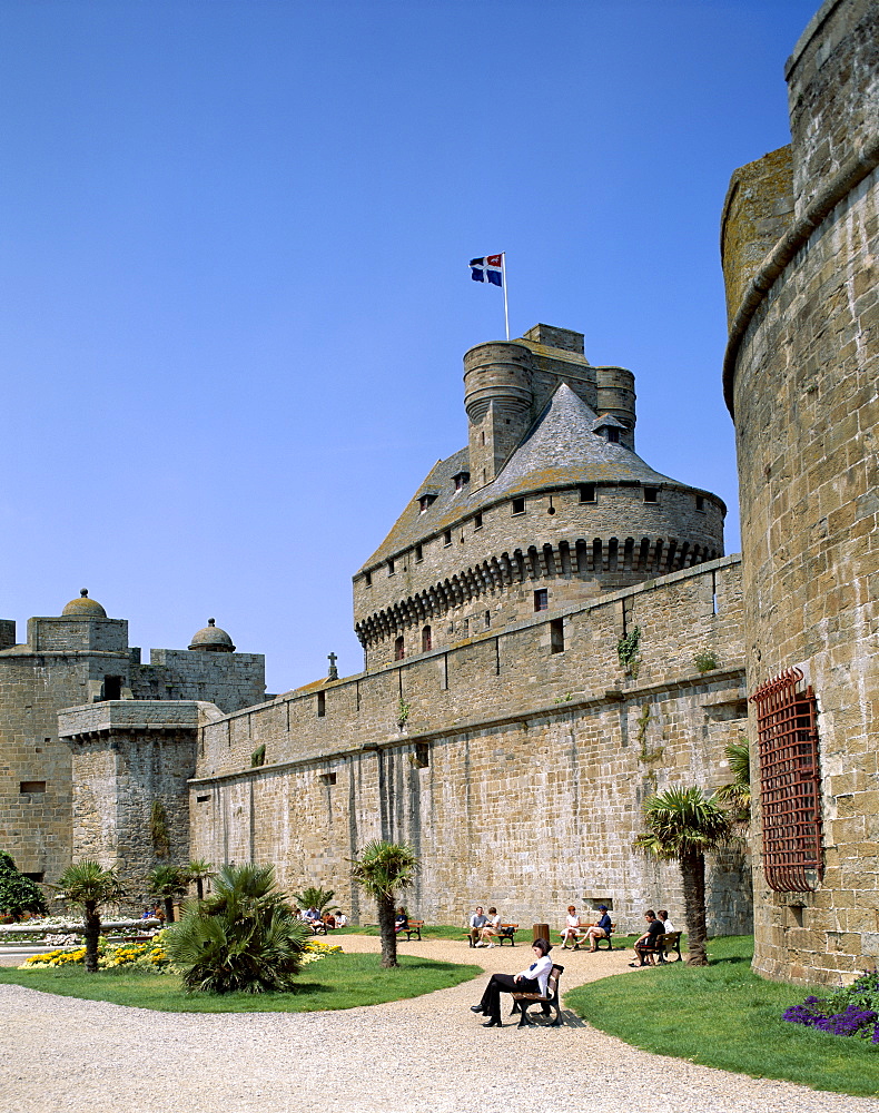 The Castle and city walls, St. Malo, Brittany, France, Europe