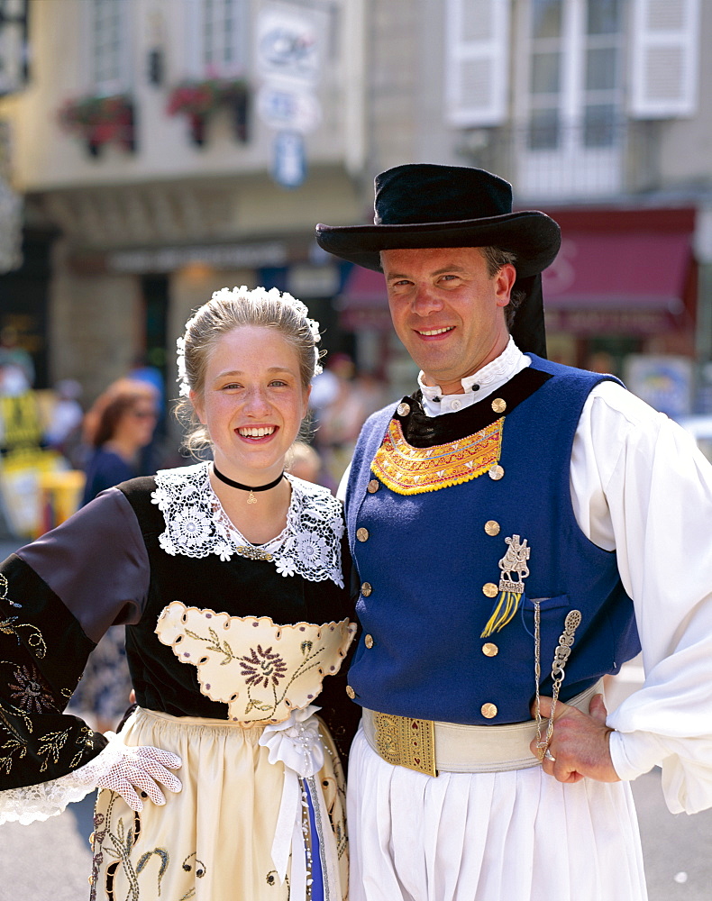 Couple dressed in traditional costume, Brittany, France, Europe