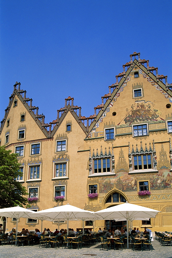 The Town Hall (Altes Rathaus) and cafes, Ulm, Bavaria, Germany 