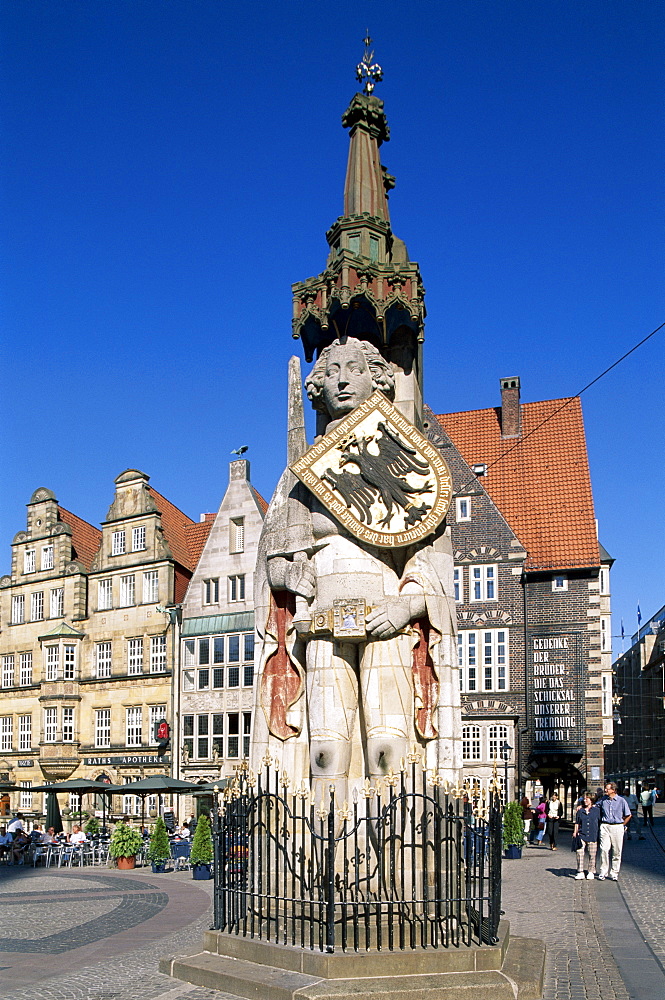 Knight Roland statue, The Main Square (Marktplatz), Bremen, Germany, Europe