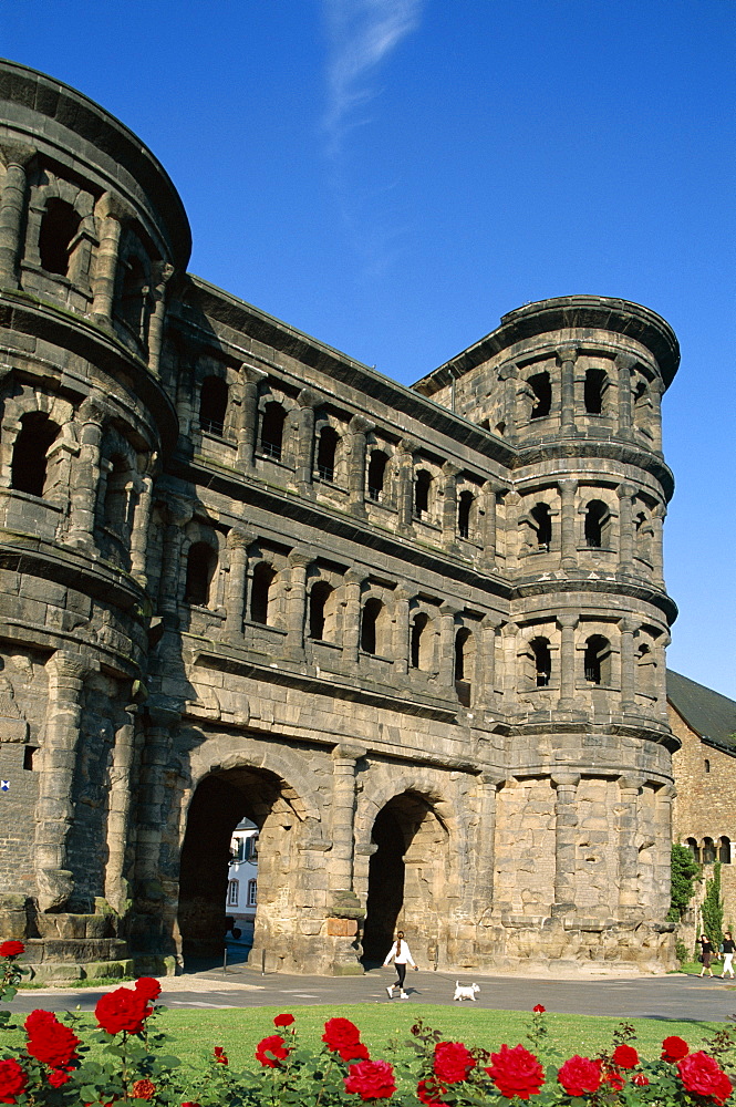 The Black Gate (Porta Nigra), Trier, UNESCO World Heritage Site, Rhineland, Mosel Valley, Germany, Europe