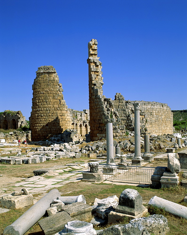 Roman ruins, Perge, Mediterranean Coast, Anatolia, Turkey, Asia Minor, Eurasia