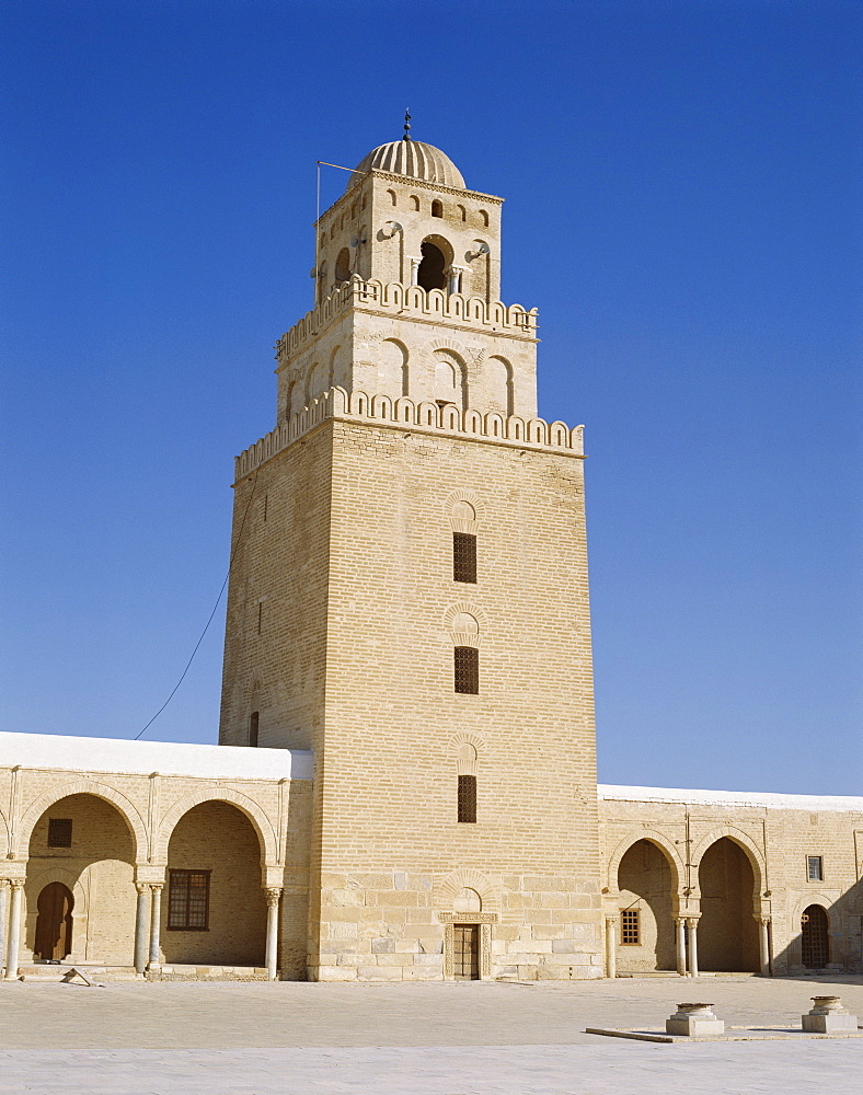 Great Okba Mosque, Kairouan, UNESCO World Heritage Site, Tunisia, North Africa, Africa