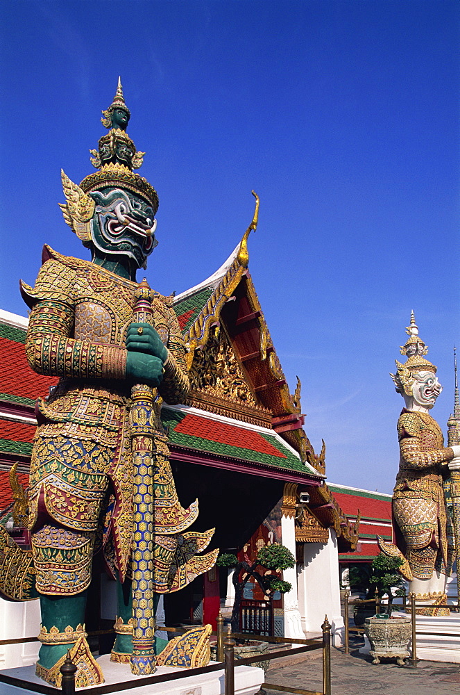 Statue in Wat Phra Kaew, Grand Palace, Bangkok, Thailand, Southeast Asia, Asia