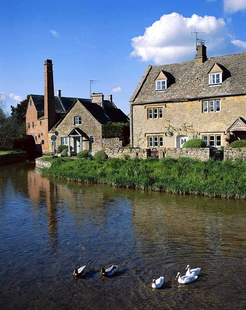 Lower Slaughter, Cotswolds, Gloustershire, England, United Kingdom, Europe